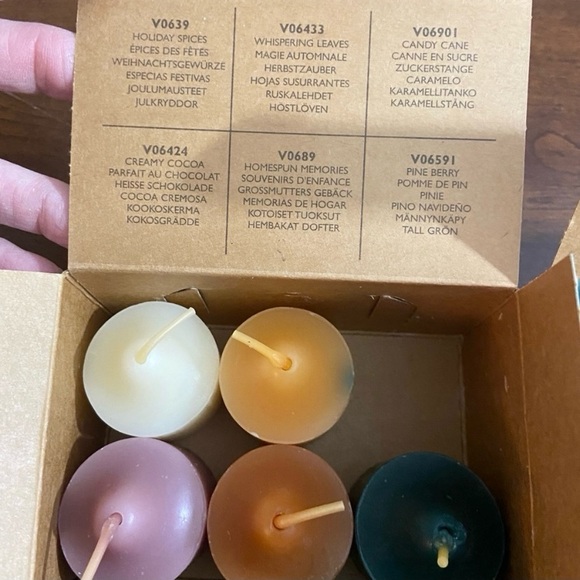 PartyLite 17 Votives of the 2004 Holiday Sampler Candles - Picture 2 of 5